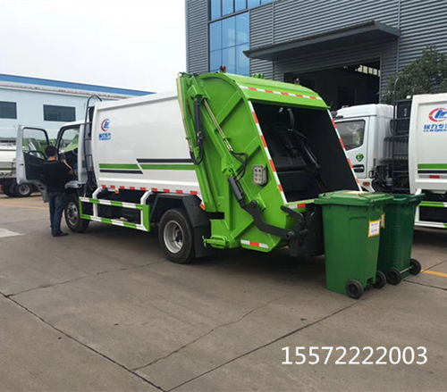 陕西咸阳凯马压缩式垃圾车厂家 打造环保新动力，服务城市清洁